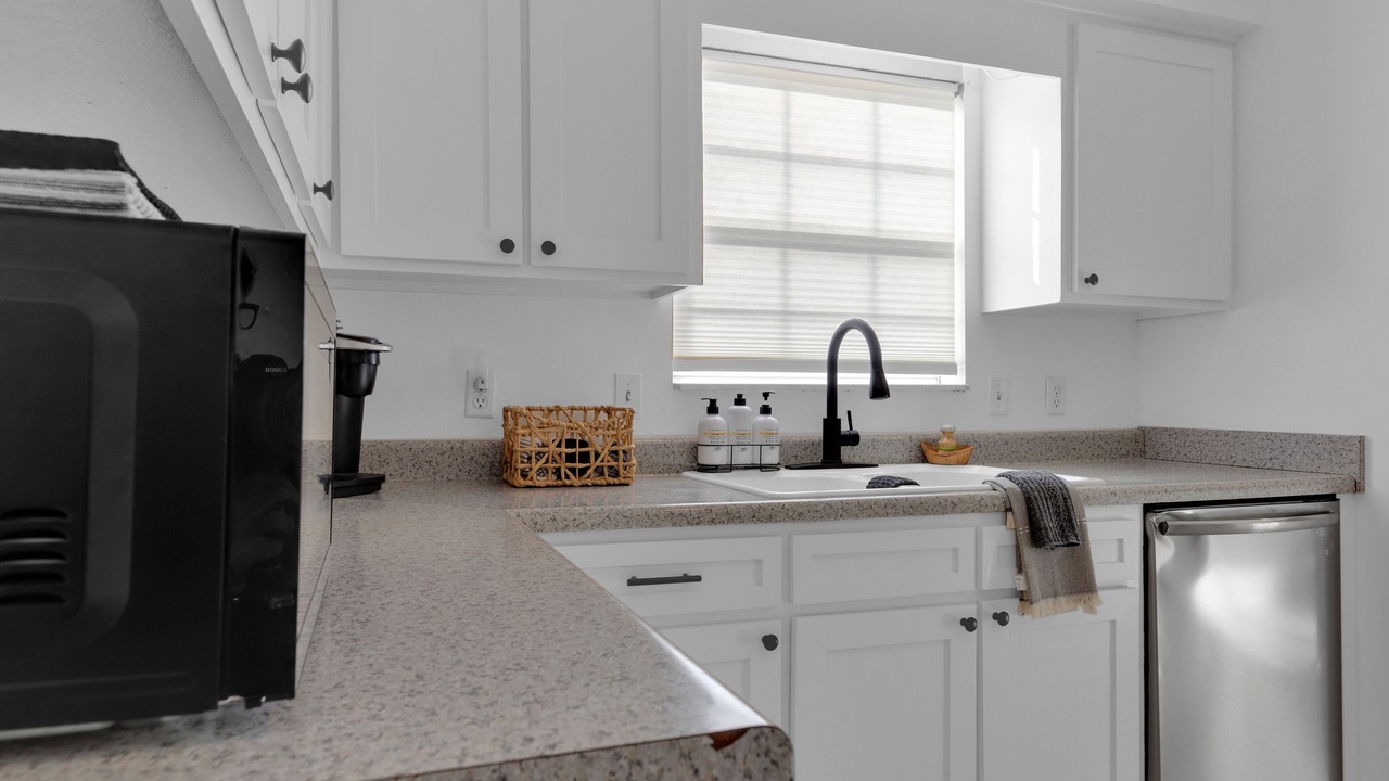 Photo of Kitchen in Starboard