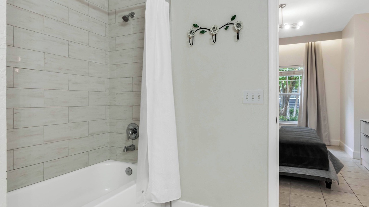 Photo of Bathroom in Bay Lake