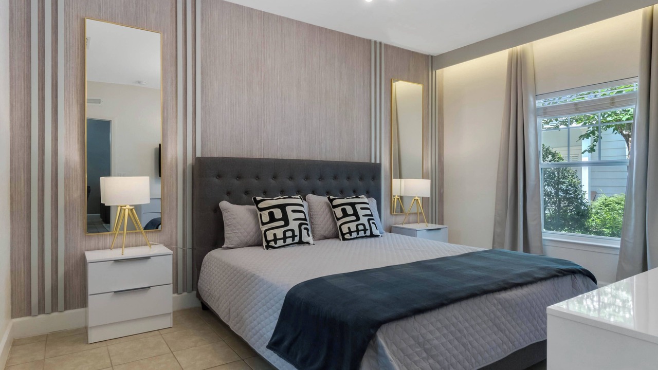 Photo of Bedroom in Bay Lake