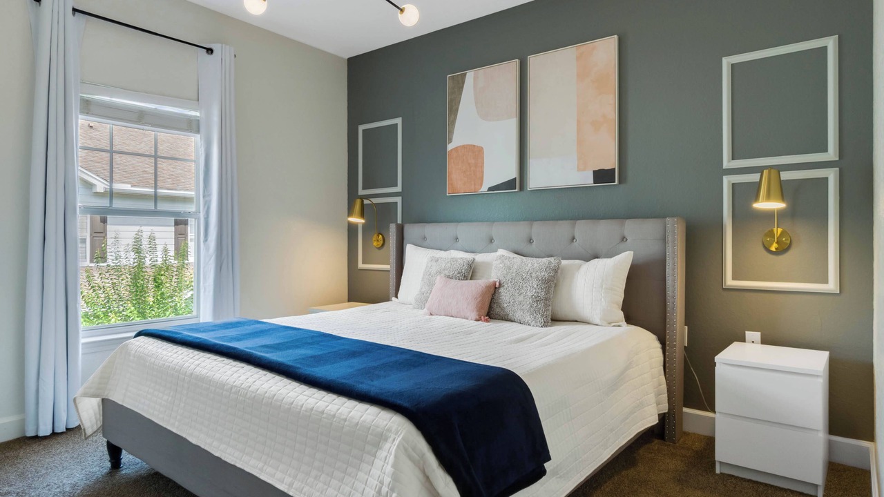 Photo of Bedroom in Bay Lake