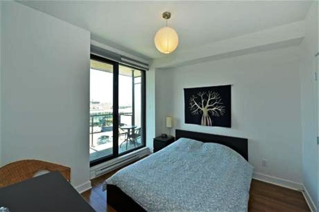 Photo of Bedroom in La Petite-Patrie