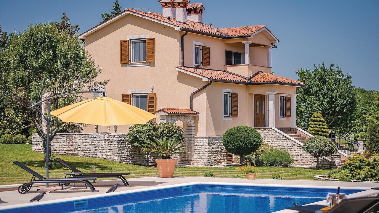 Photo of Outdoor in Rogocana