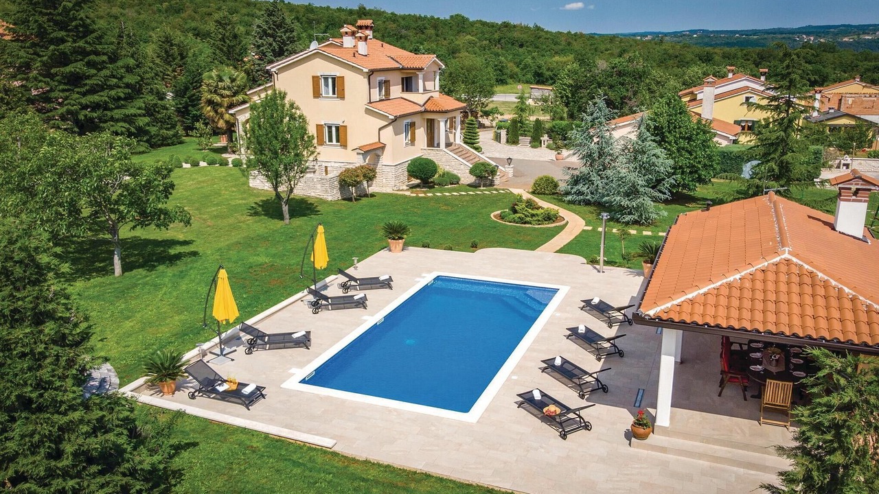 Photo of Outdoor in Rogocana