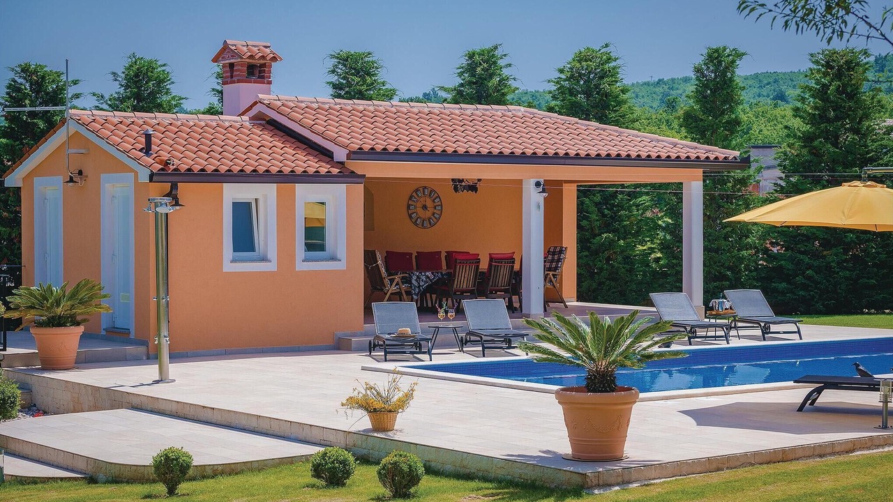 Photo of Outdoor in Rogocana