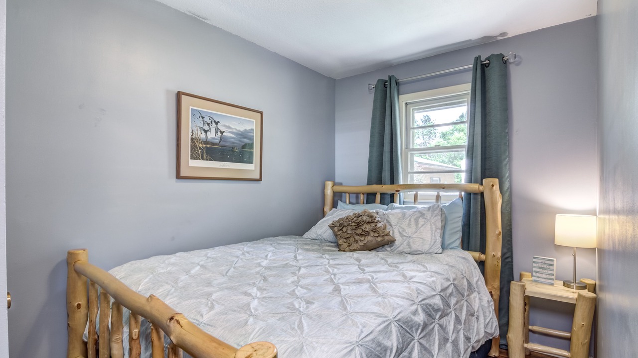 Photo of Bedroom in Amery