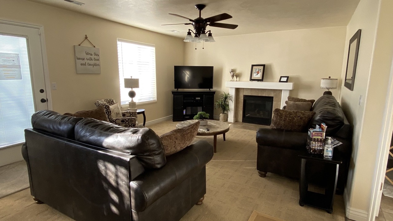 Photo of Livingroom in West Jordan