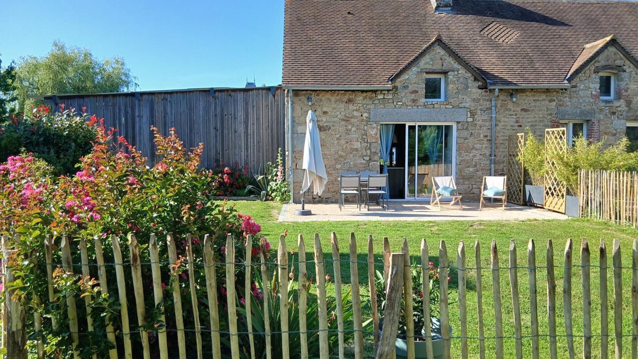 Photo of Outdoor in Angey