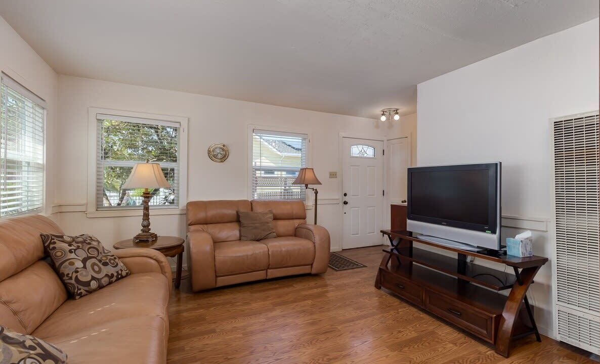 Photo of Livingroom in Opal Cliffs