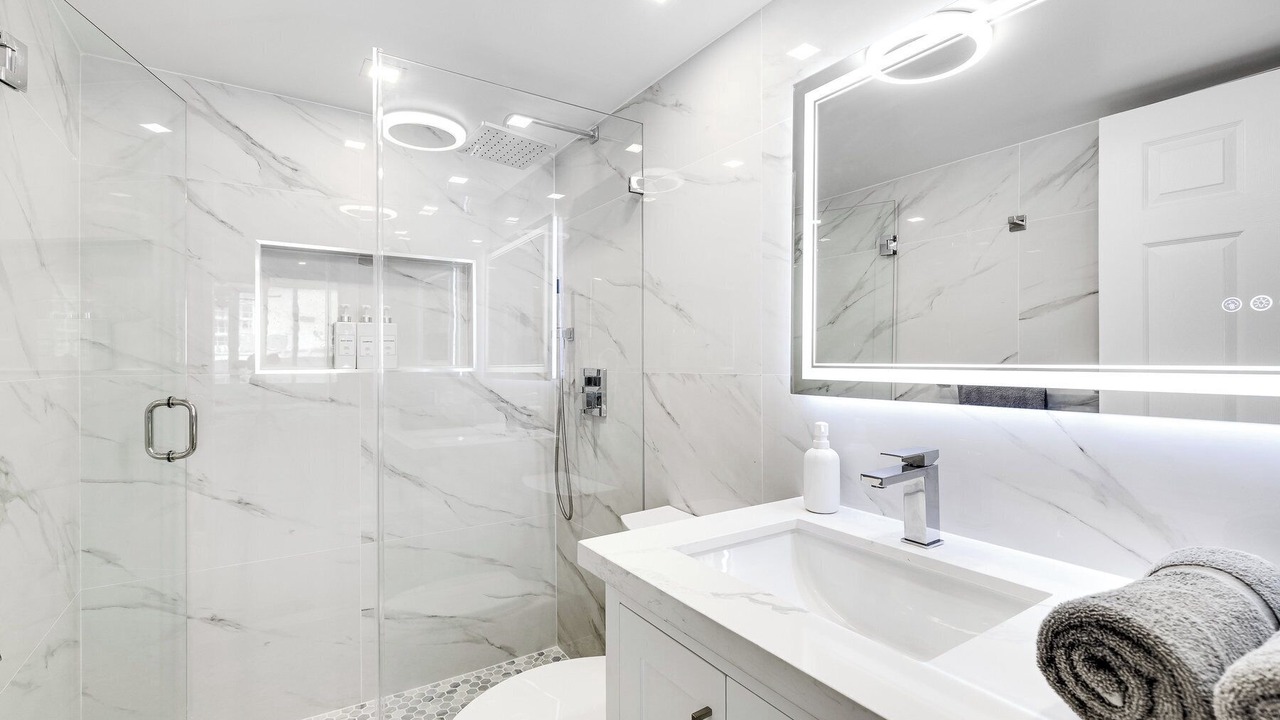 Photo of Bathroom in Galt Mile