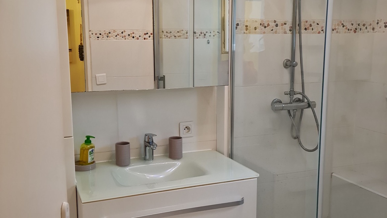 Photo of Bathroom in Gruissan