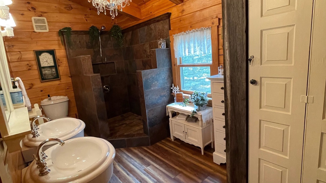 Photo of Bathroom in Wellsboro