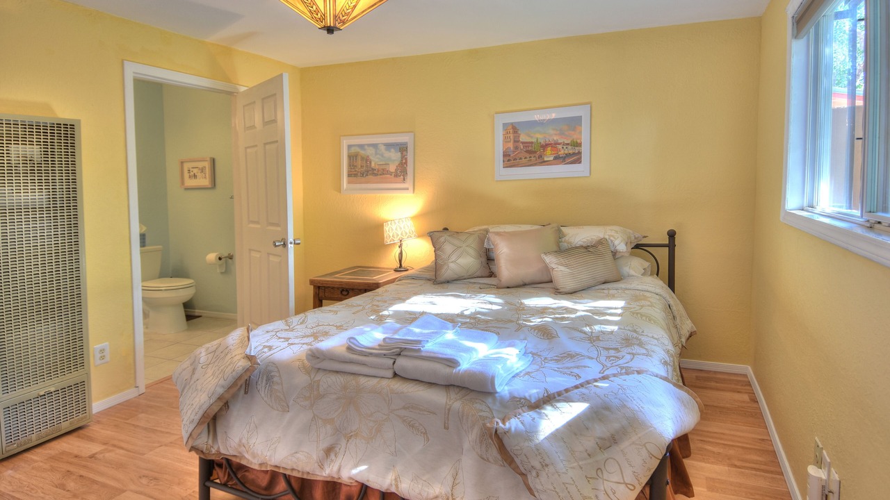 Photo of Bedroom in Downtown Albuquerque