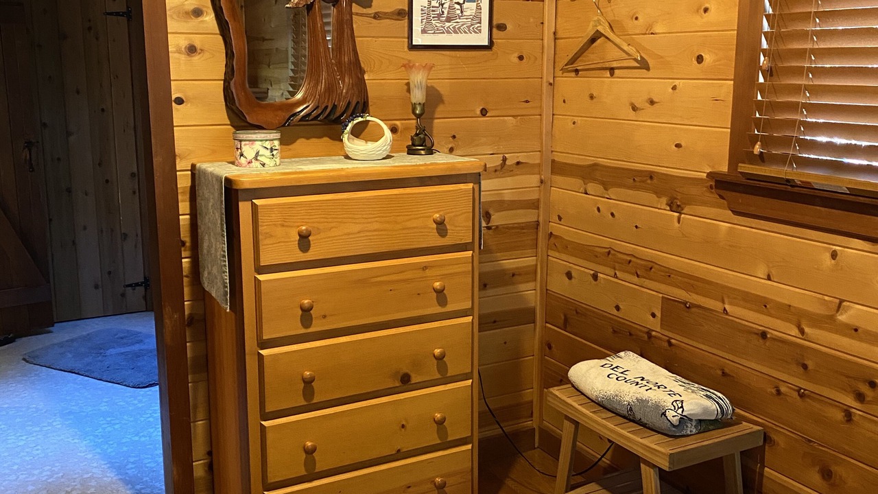 Photo of Bedroom in Gasquet