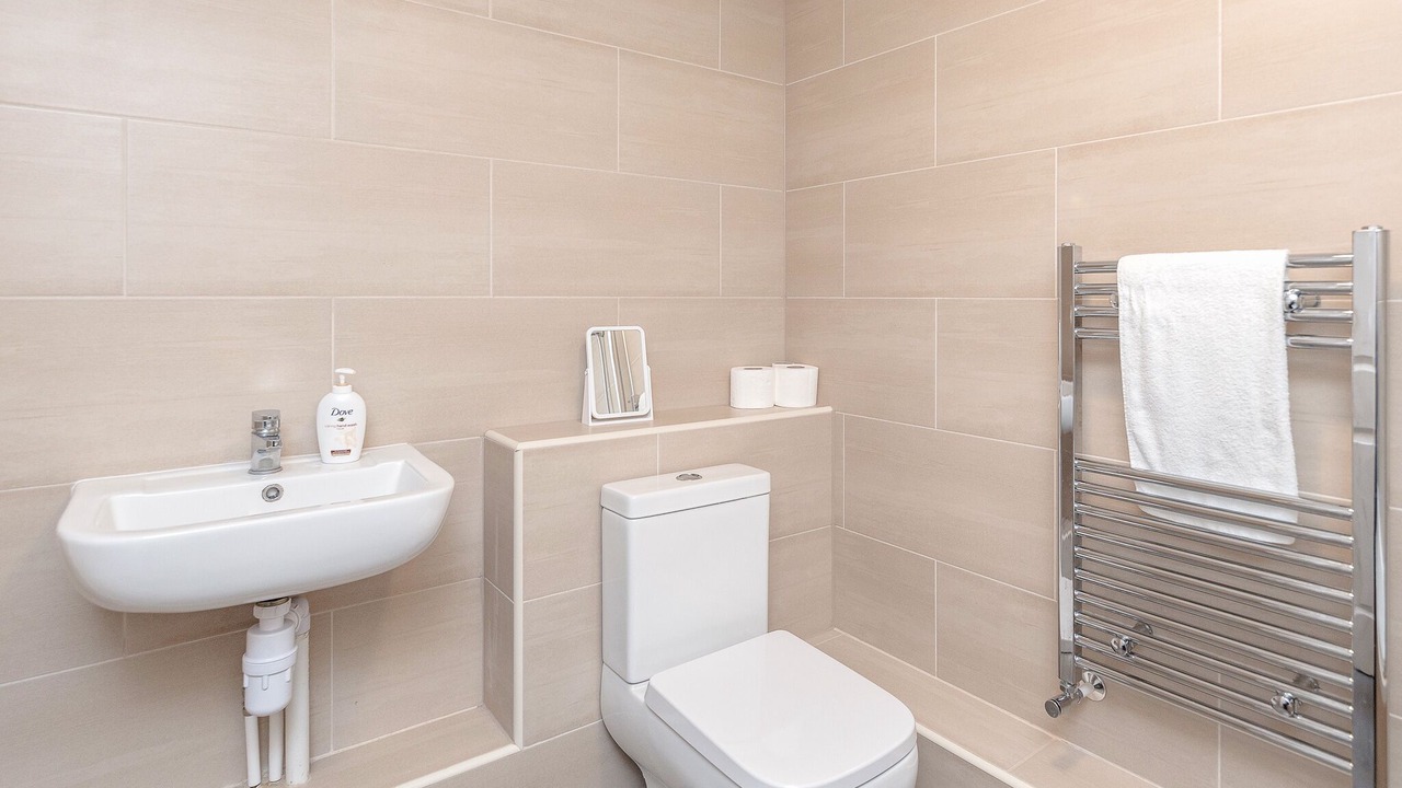 Photo of Bathroom in Yiewsley
