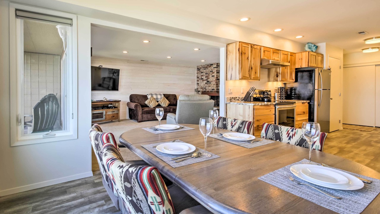 Photo of Others in Lincoln Beach