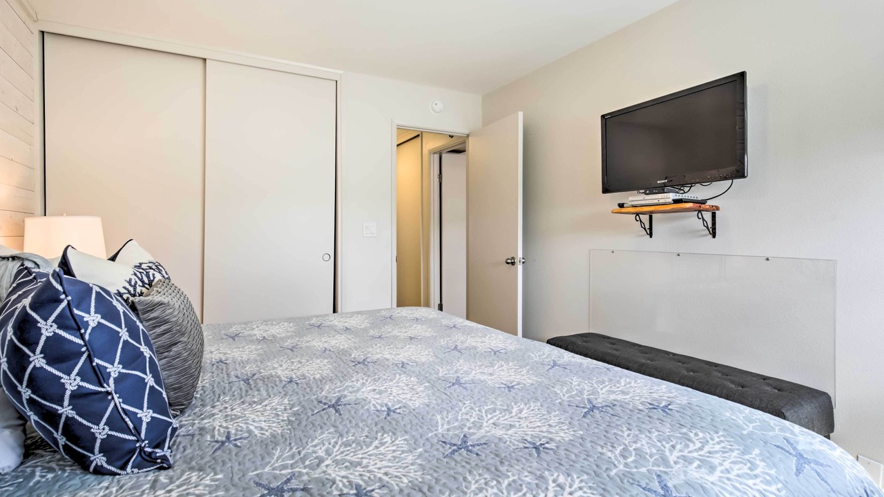 Photo of Bedroom in Lincoln Beach