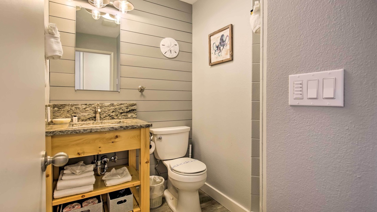 Photo of Bathroom in Lincoln Beach