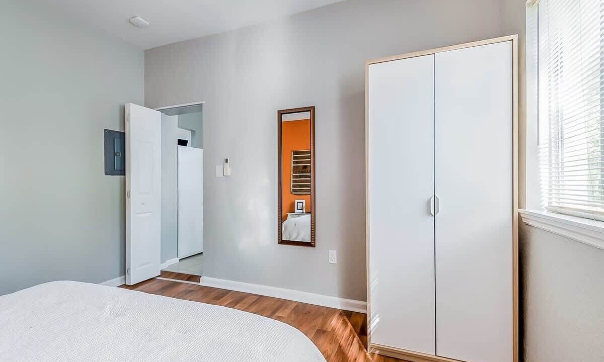 Photo of Bedroom in Historic Downtown Melbourne