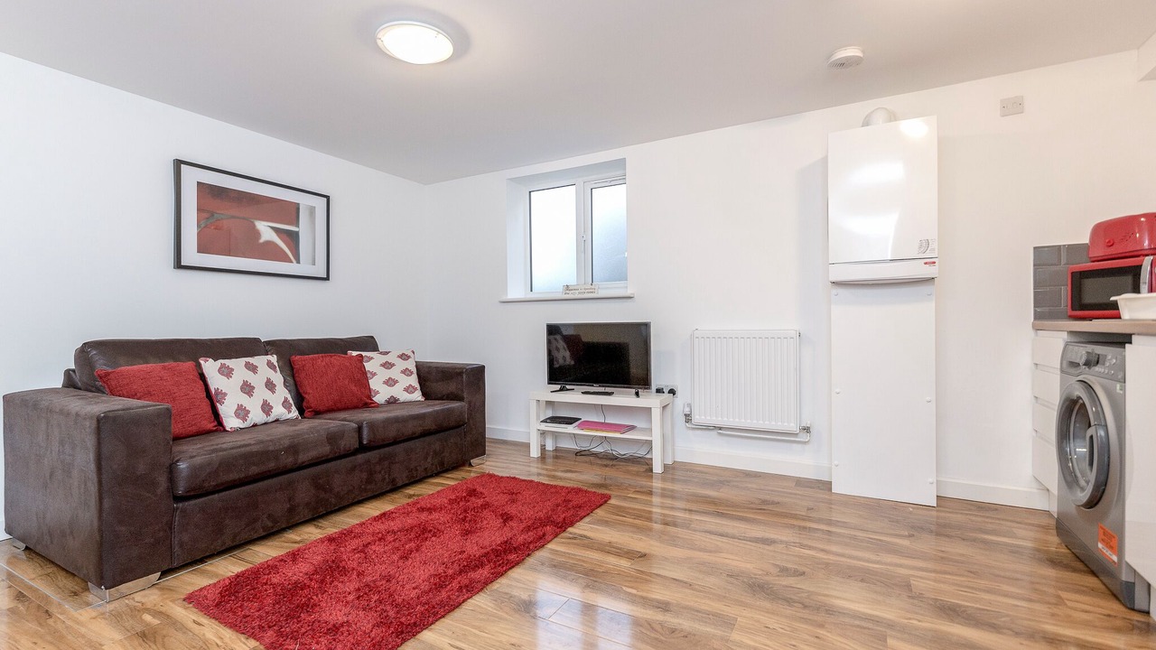 Photo of Livingroom in Yiewsley