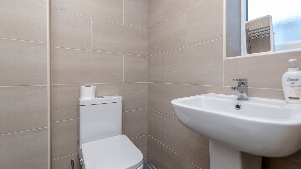 Photo of Bathroom in Yiewsley