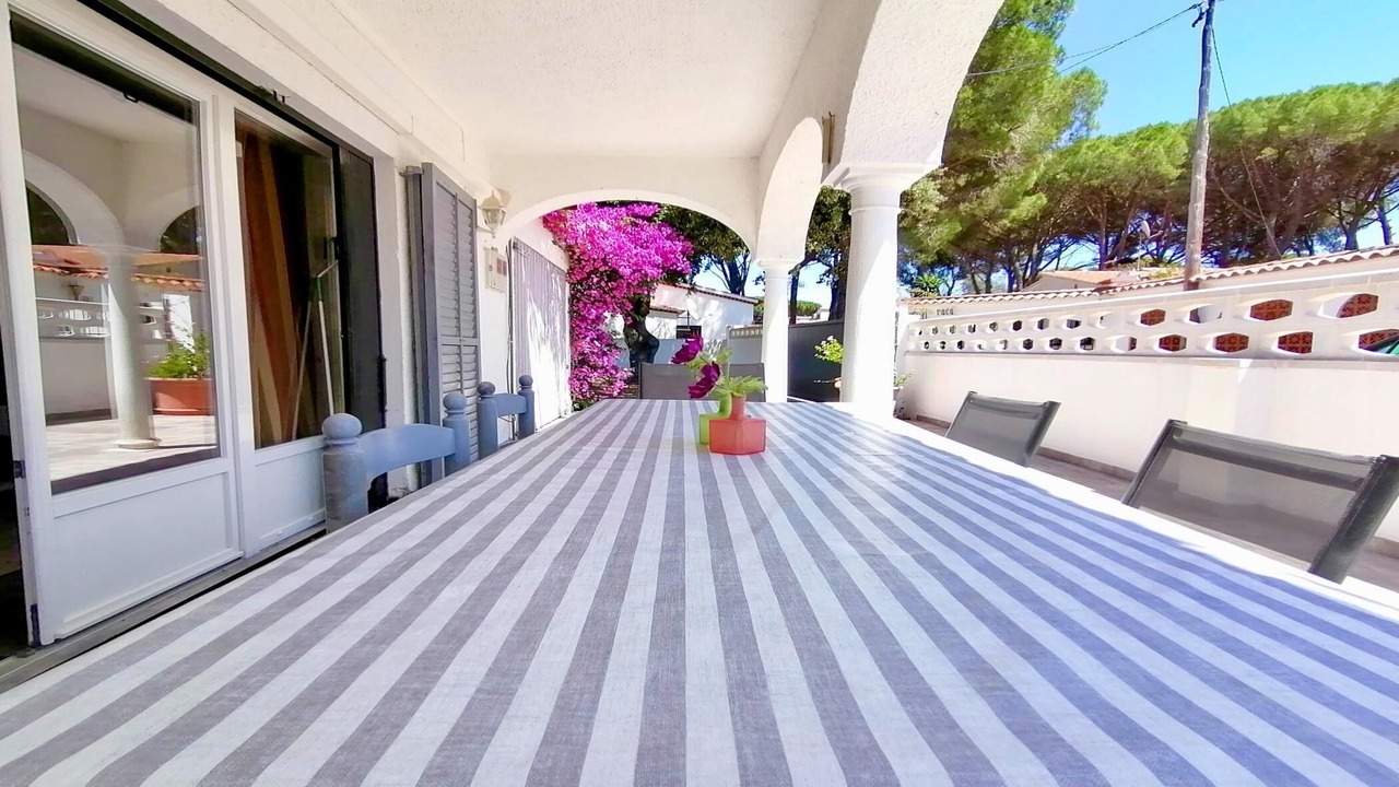 Photo of Patio Balcony in L'Escala