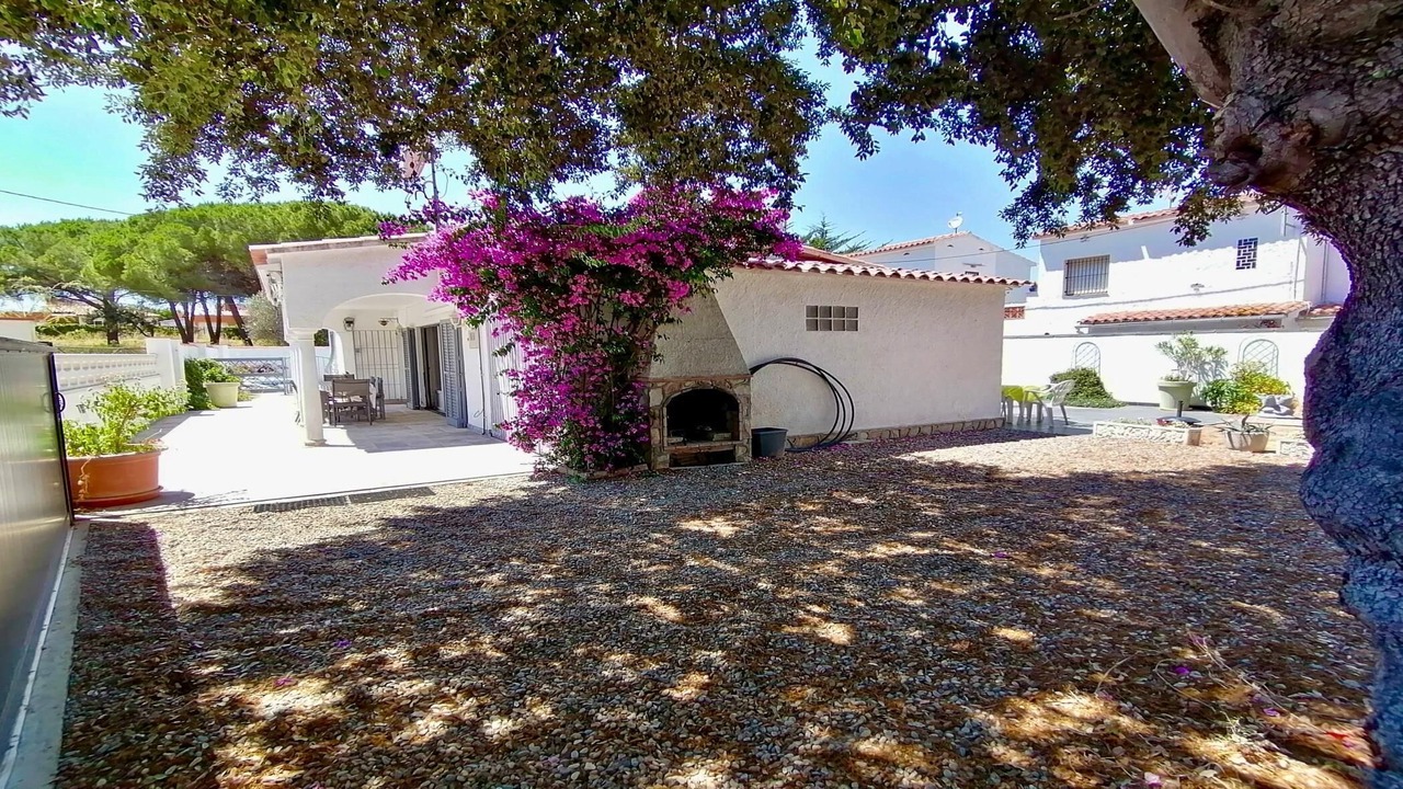 Photo of Patio Balcony in L'Escala