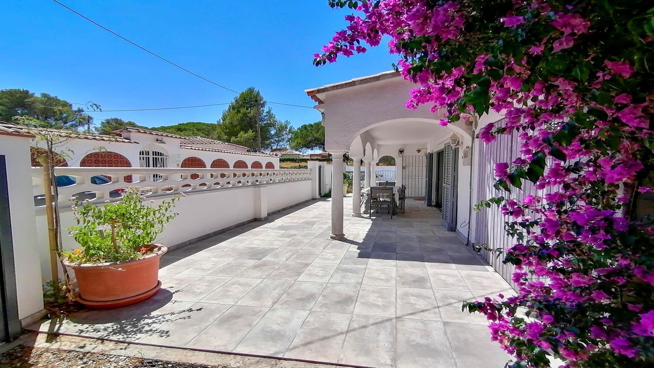 Photo of Patio Balcony in L'Escala