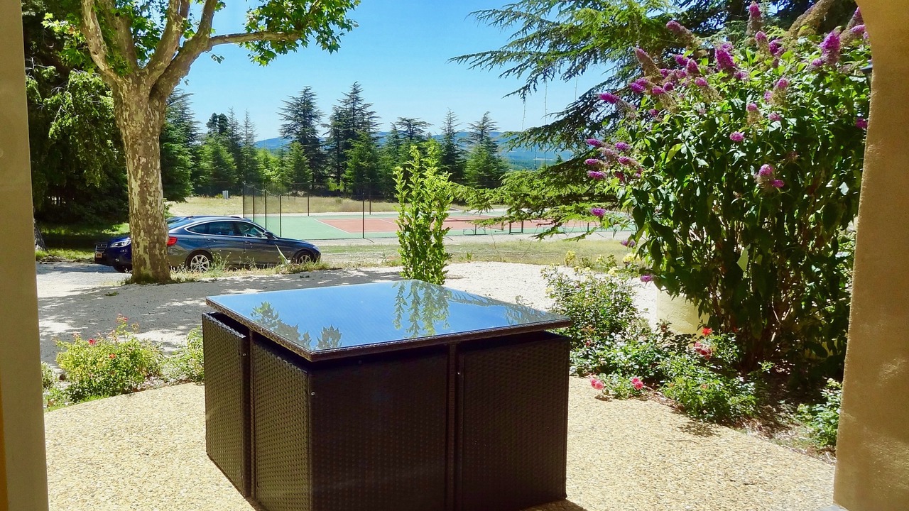 Photo of Patio Balcony in Ferrassieres