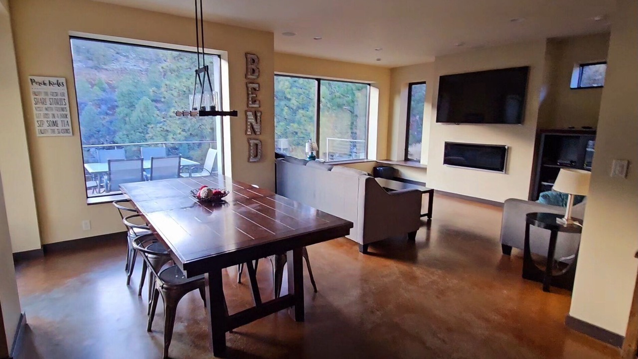 Photo of Bedroom in Awbrey Butte