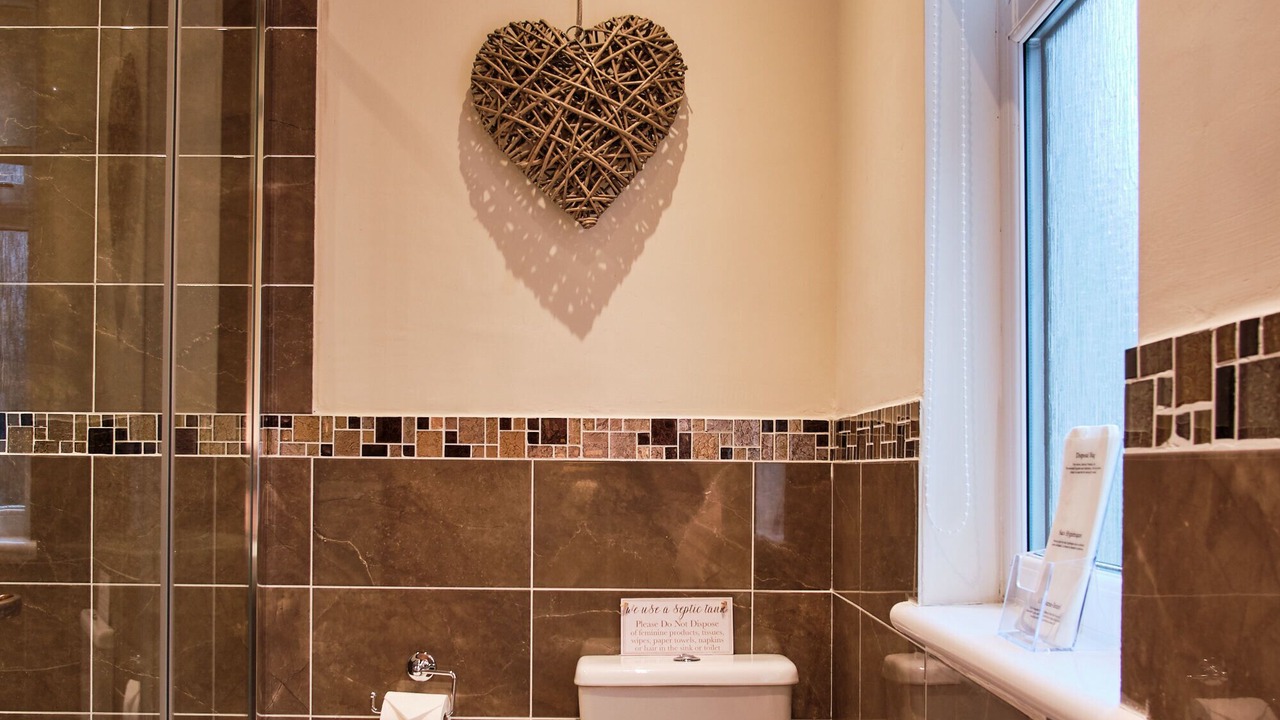 Photo of Bathroom in Dalmally