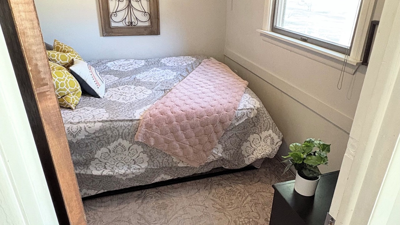 Photo of Bedroom in Long Lake
