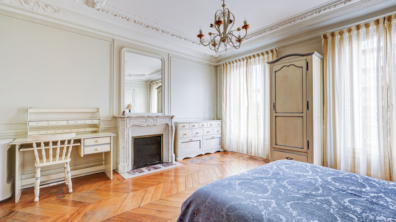 Photo of Bedroom in Clignancourt