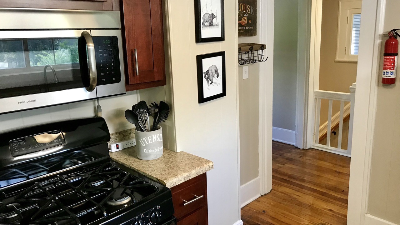 Photo of Kitchen in St. Elmo Improvement League