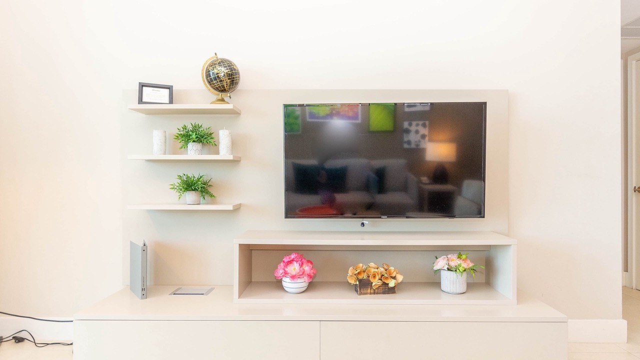 Photo of Others in Hollywood South Central Beach