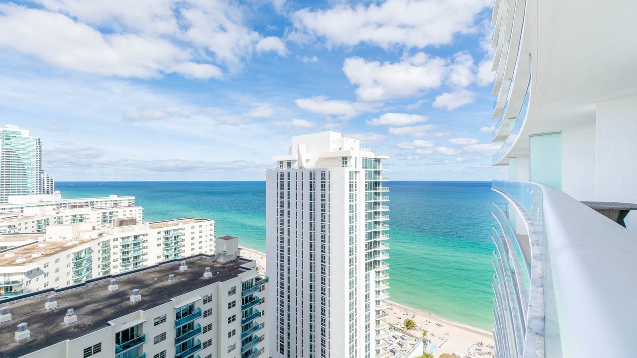 Photo of Others in Hollywood South Central Beach