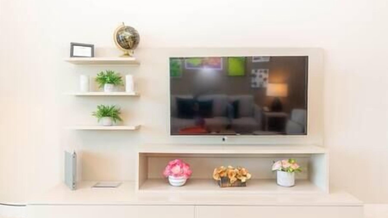 Photo of Others in Hollywood South Central Beach