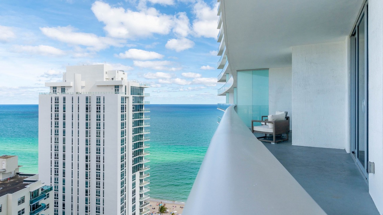 Photo of Others in Hollywood South Central Beach