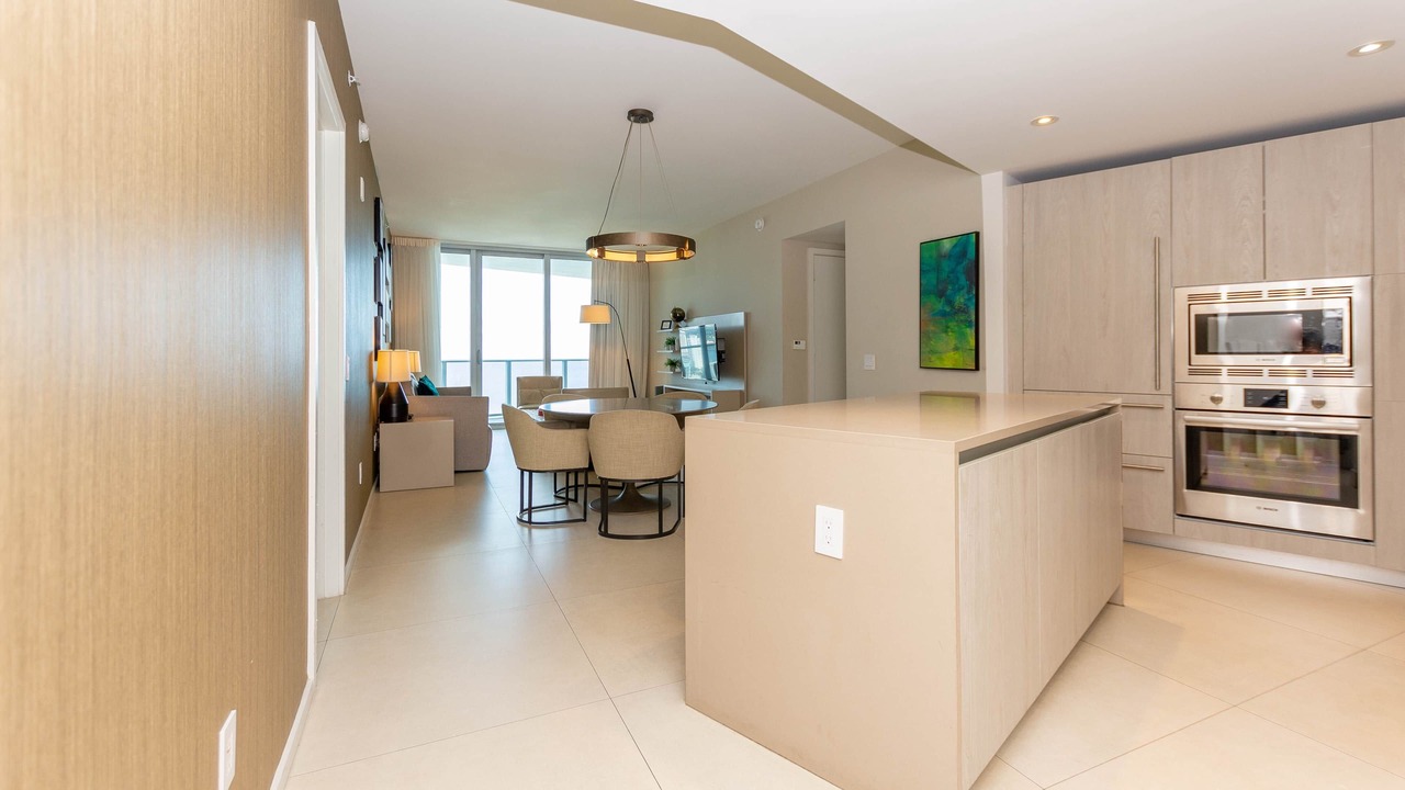 Photo of Others in Hollywood South Central Beach