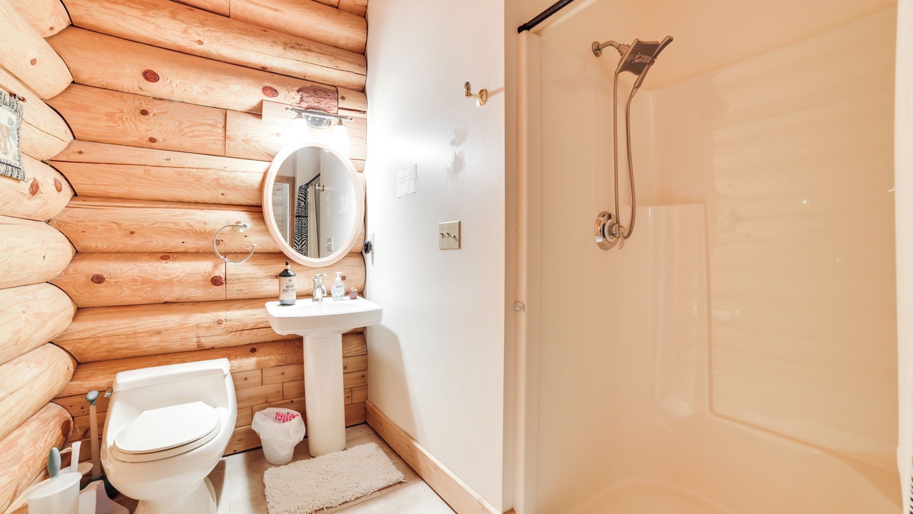 Photo of Bathroom in Barbeau