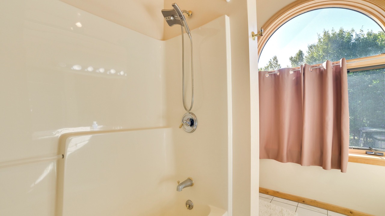 Photo of Bathroom in Barbeau