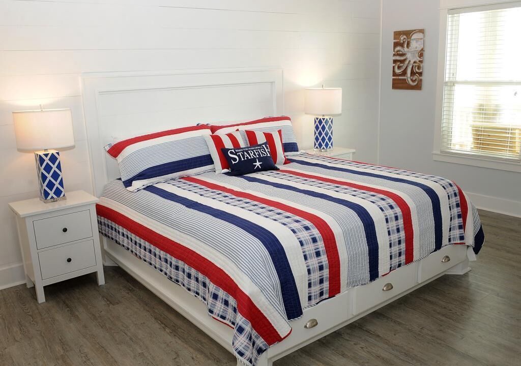 Photo of Bedroom in Crystal Beach