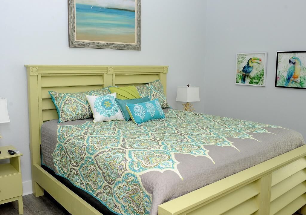 Photo of Bedroom in Crystal Beach