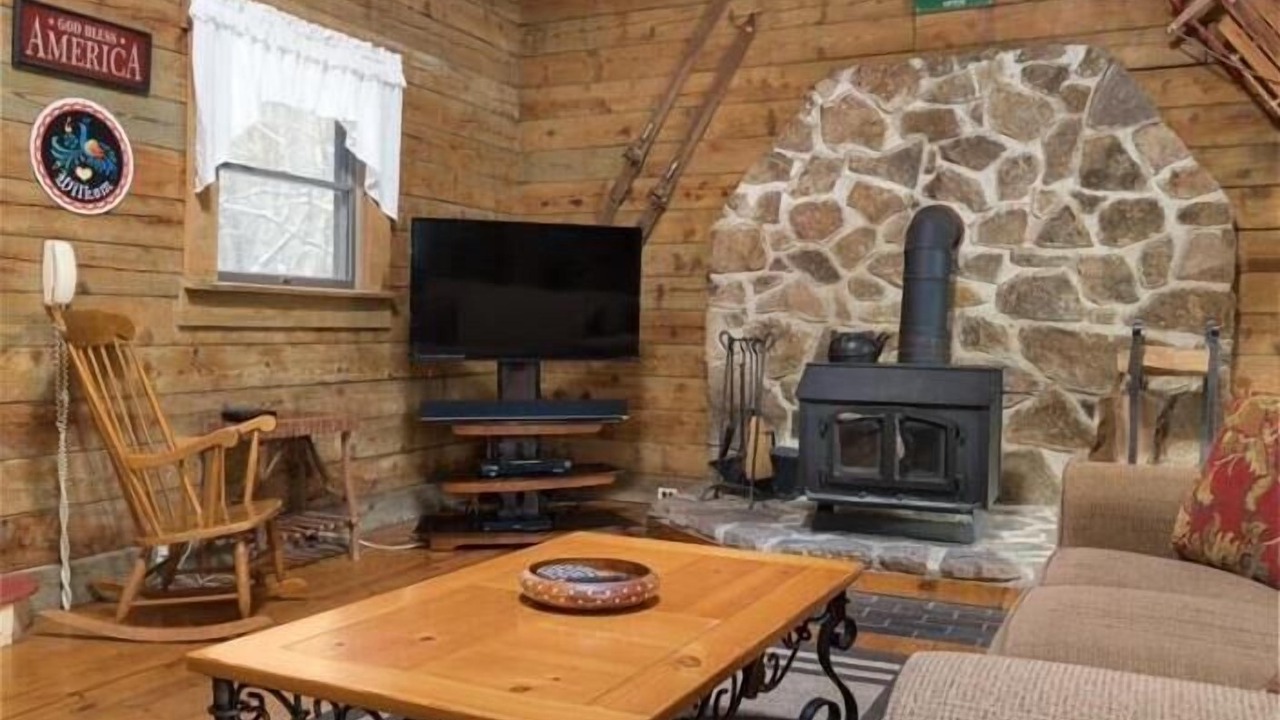 Photo of Livingroom in Davis
