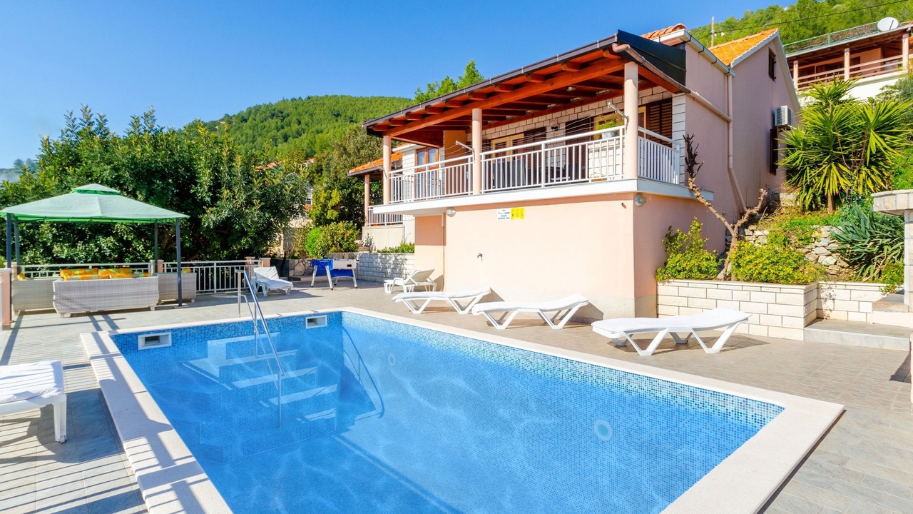 Photo of Outdoor in Blato