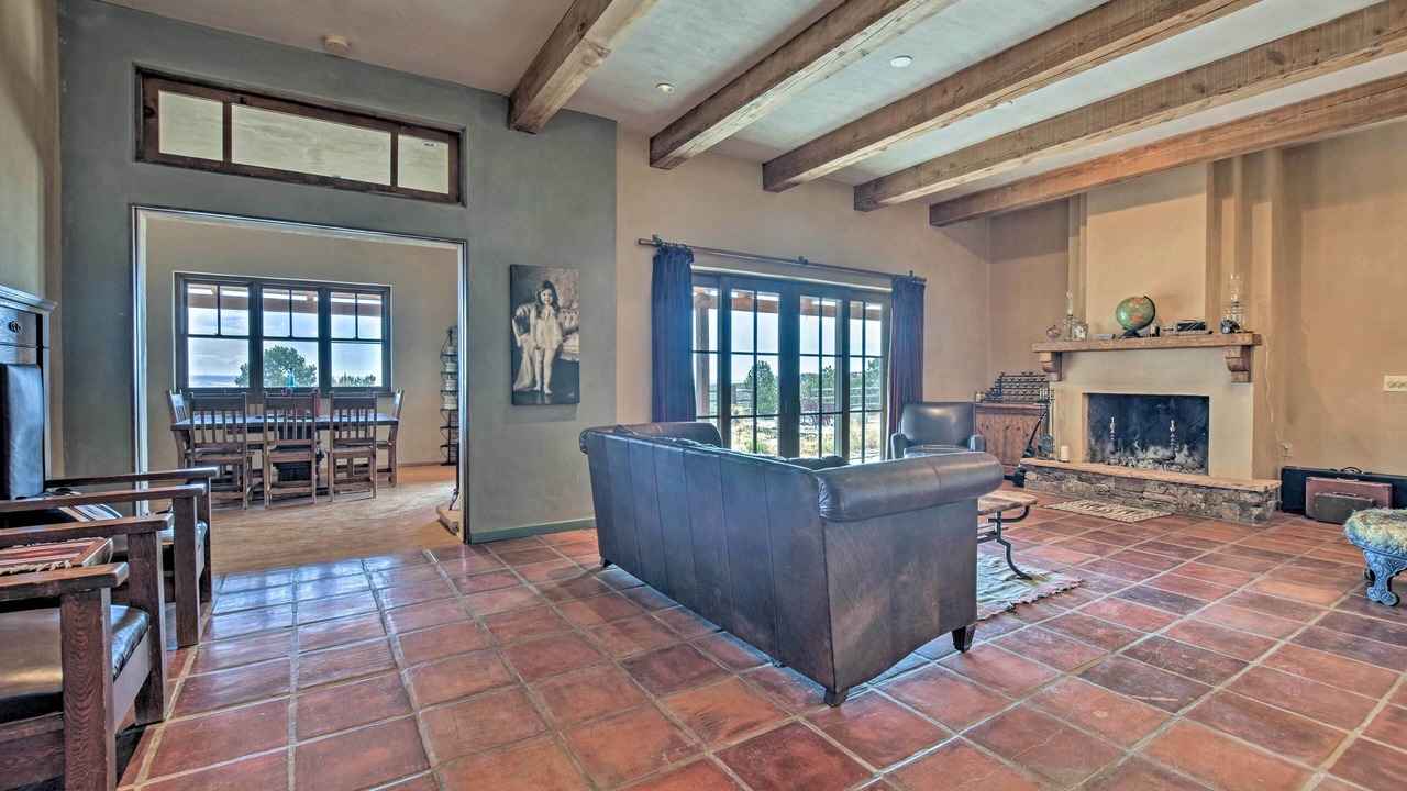 Photo of Livingroom in Cerrillos