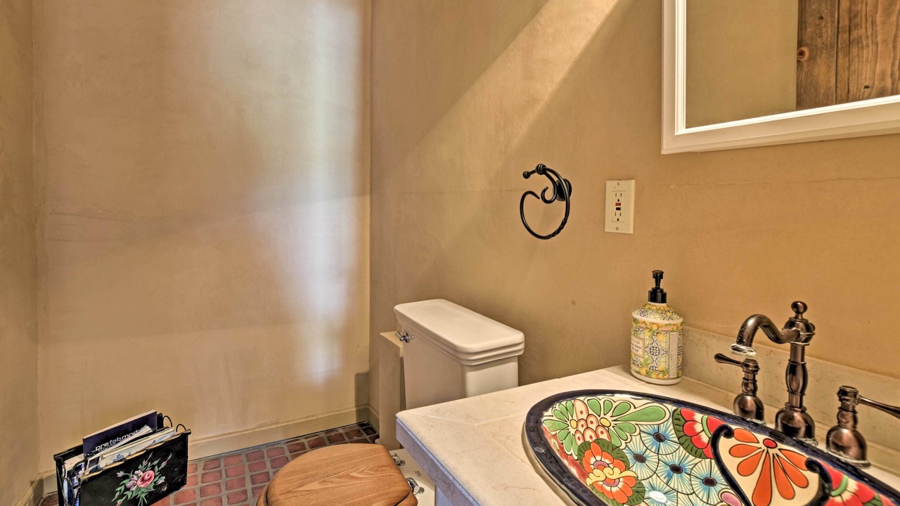 Photo of Bathroom in Cerrillos