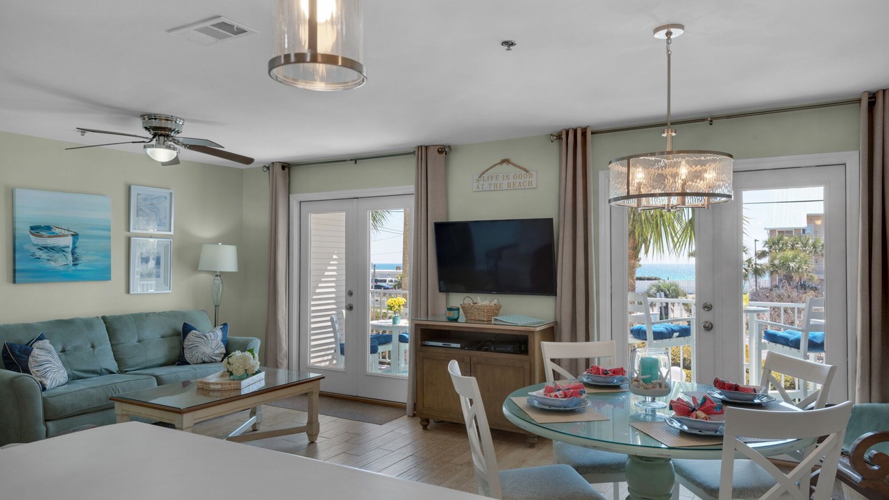 Photo of Livingroom in Crystal Beach