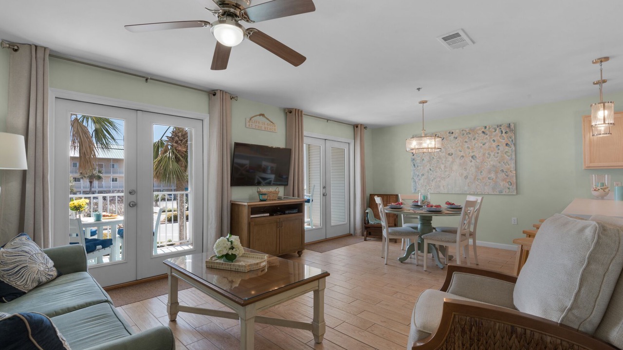 Photo of Livingroom in Crystal Beach