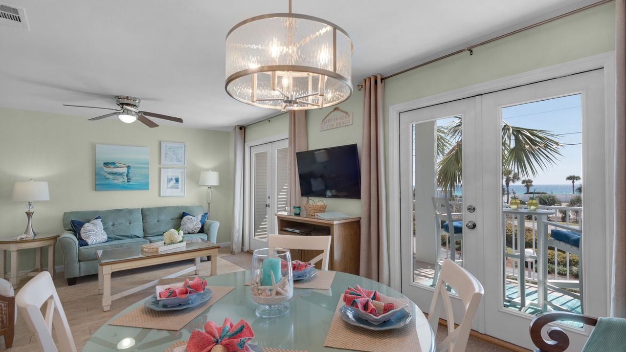 Photo of Livingroom in Crystal Beach