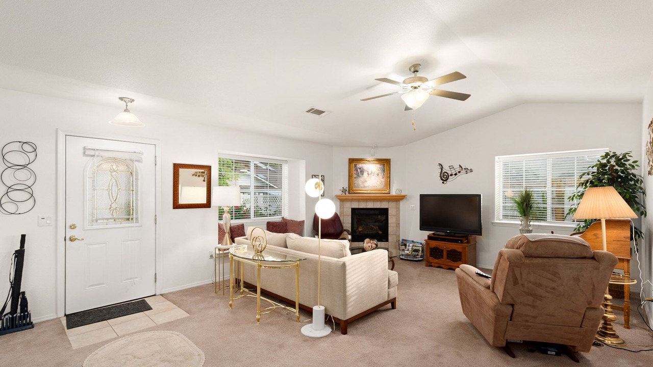 Photo of Livingroom in Grants Pass